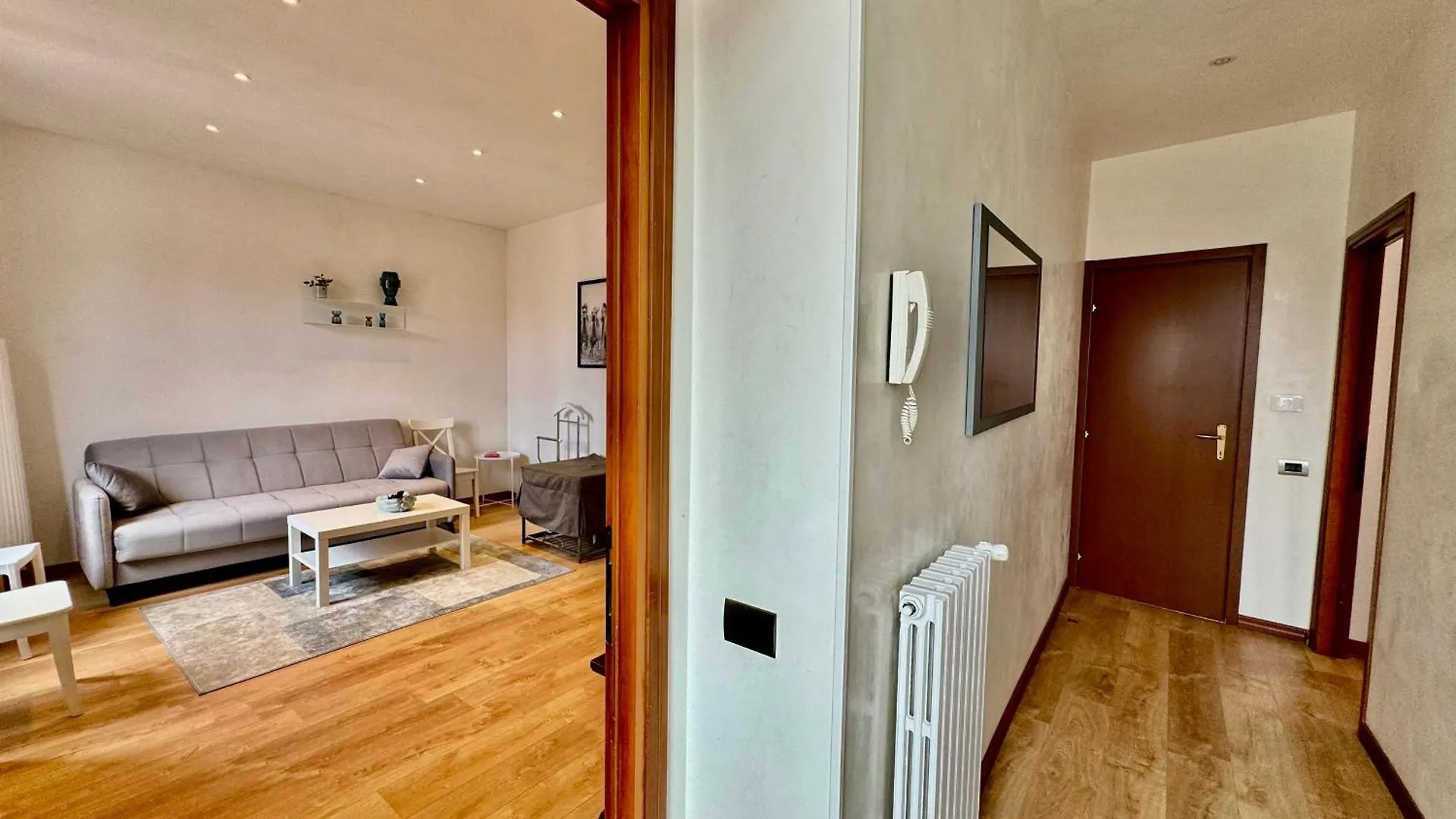 Como Lake 2Bd Near The Station